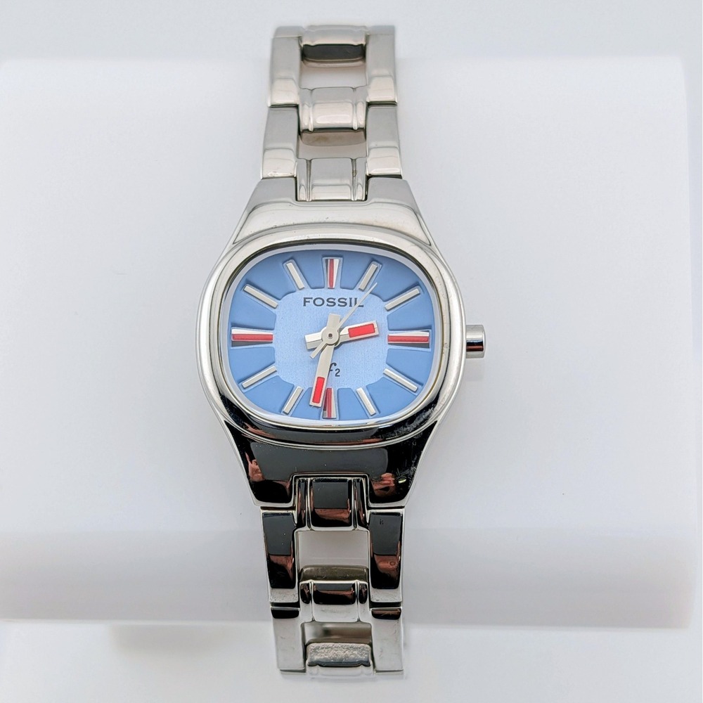 Fossil F2 ES-9763 Y2K Watch Blue Dial Red Accents Stainless Steel 24mm 6.5"